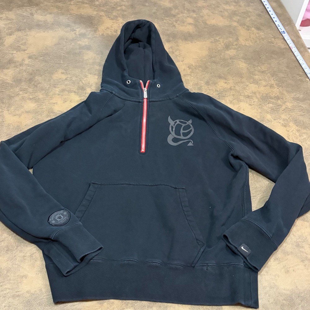 Nike Manchester United Hoodie Mens Large Black Quarter Zip Red Devil *NO STRING*